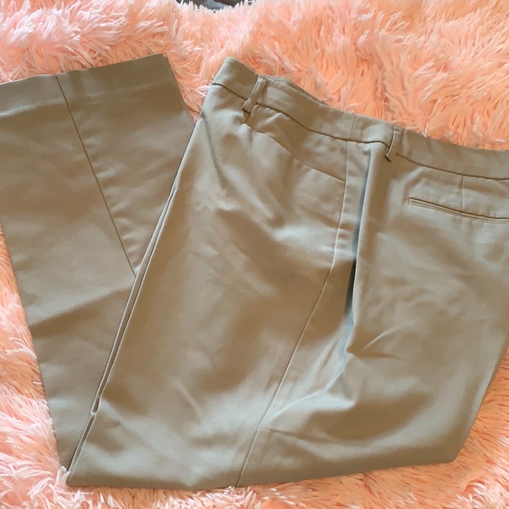 Apt 9 Cropped Khaki Pants